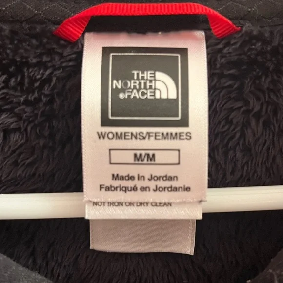 North face black women’s pullover fleece, size medium - Picture 3 of 3